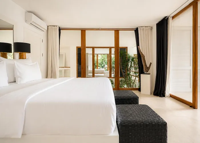 Luxury 9br Pool River Canggu (Bali)