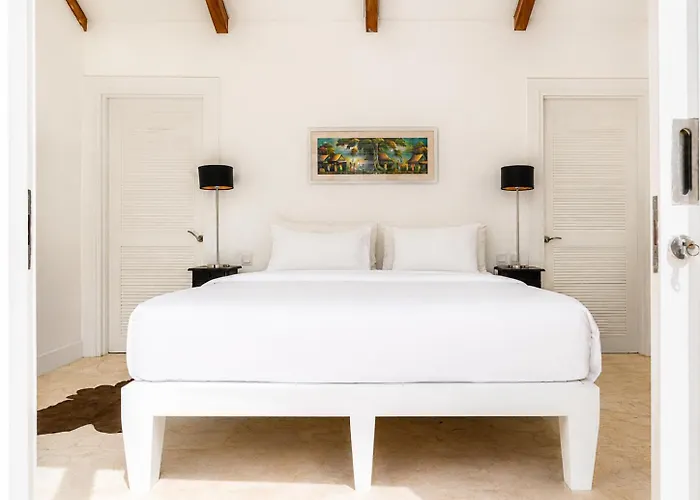 Luxury 9br Pool River Villa Canggu (Bali)